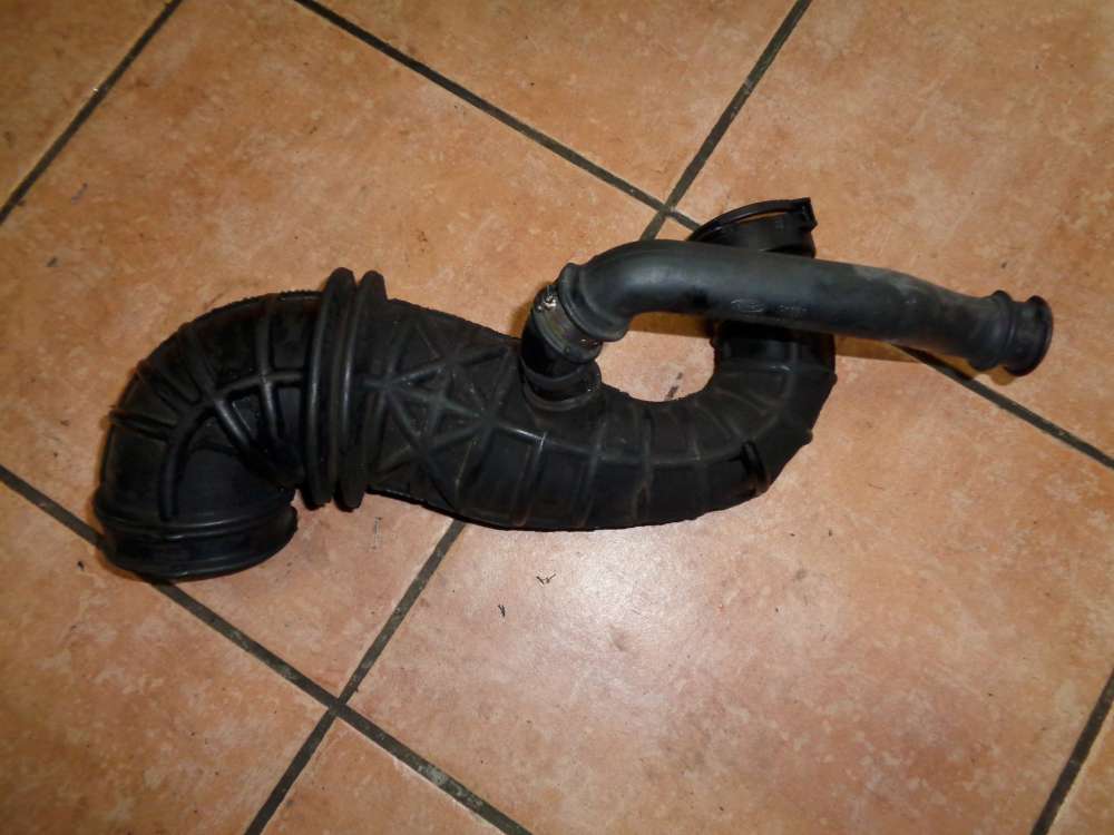 Ford Focus I Ladeluftschlauch Wasserschlauch 1M51-9R504-AB