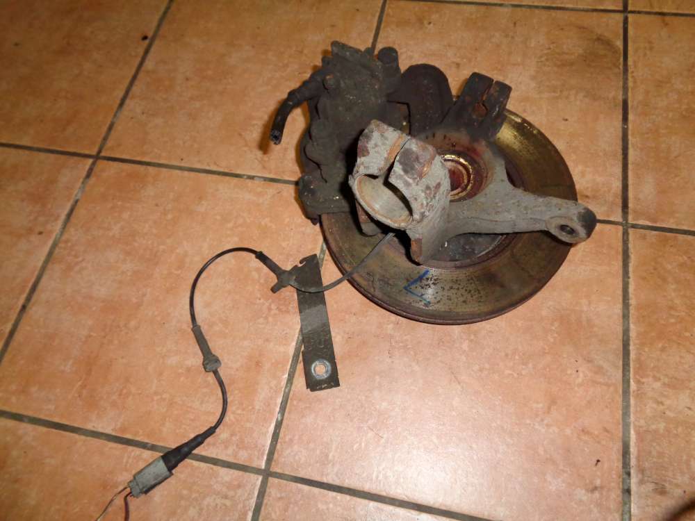 Ford Focus 1.8 TDCi Achsschenkel Radnabe Bremssattel Bremsscheibe Vorne Links
