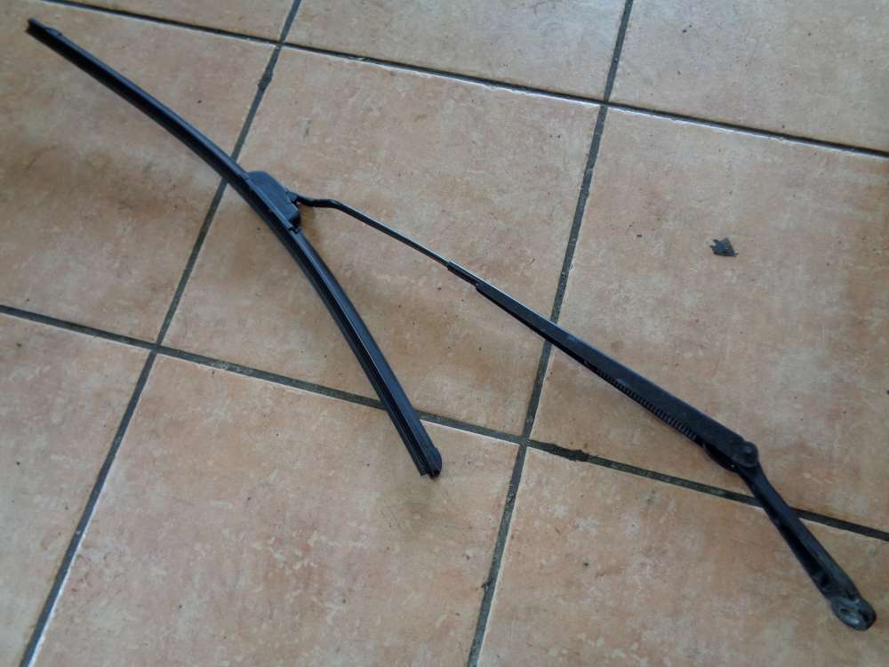 Ford Focus Wischerarm Vorne Links XS4117527BC