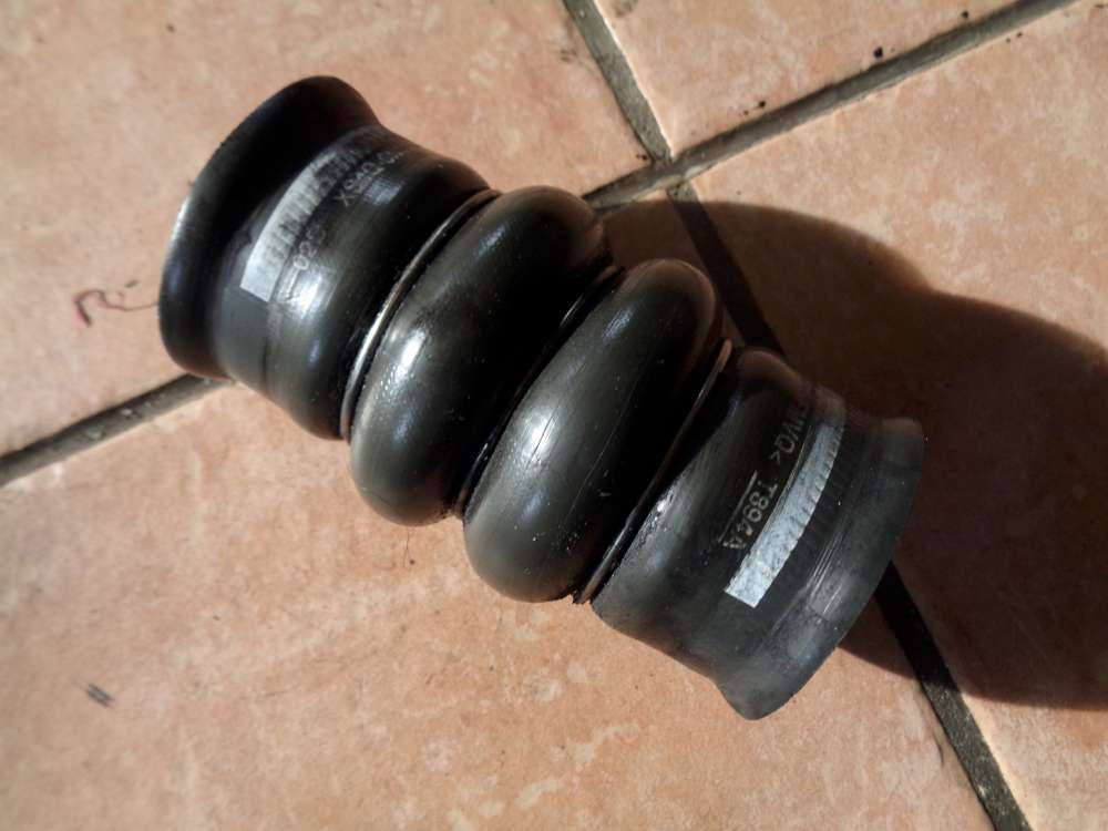 Ford Focus I Ladeluftschlauch Turboschlauch XS4Q6N650AF