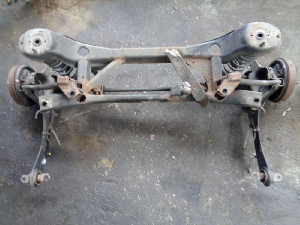 Ford Focus Kombi Hinterachse Hinterachstrger Achse 