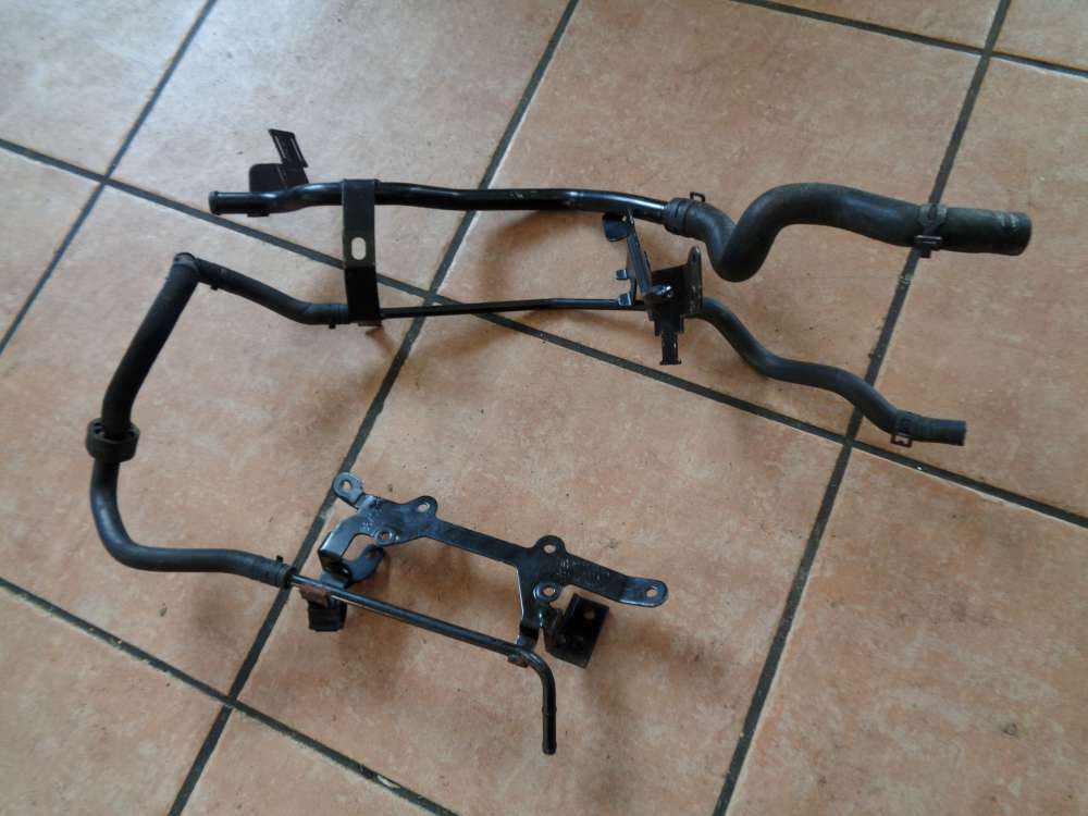 VW Golf 5 Original Halter Halterung mit Khlmittelrohr 022131561Q 