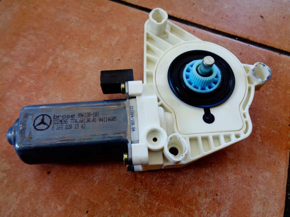 Mercedes A-Klasse W169 A150 Fensterhebermotor Vorne Links A1698281542 