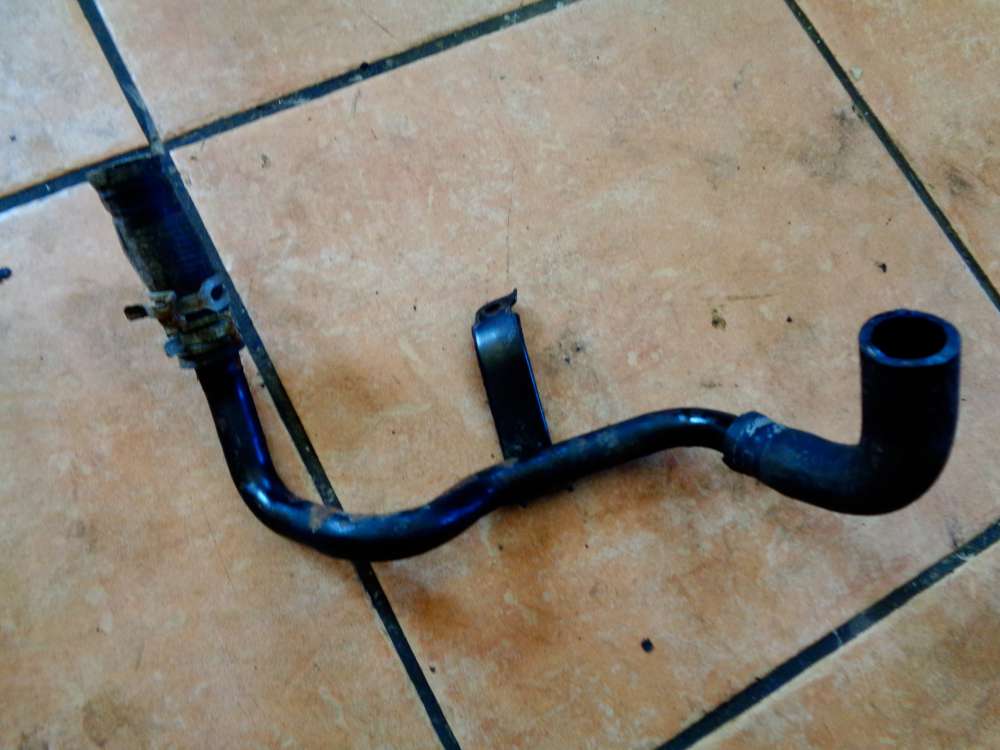 Ford Mondeo I Schlauch Heizungsauslass 93BB18D359