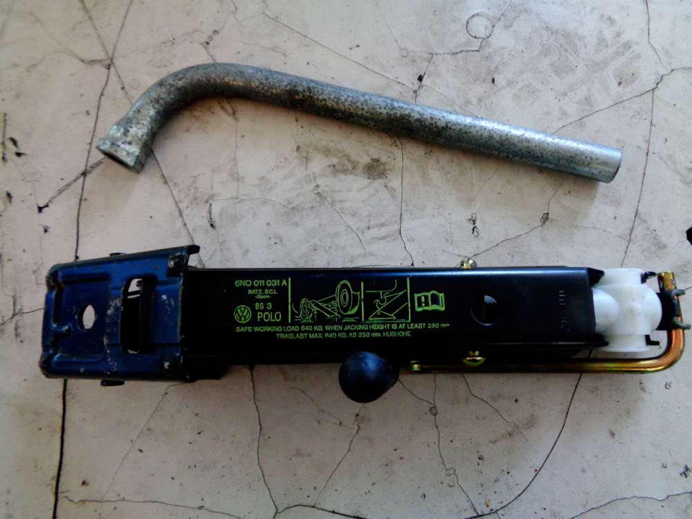 VW Polo 6N2 Bordwerkzeug Wagenheber 6N0011031B
