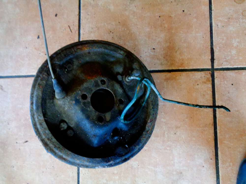  Opel Corsa B Achsschenkel Bremstrommel Hinten Rechts 