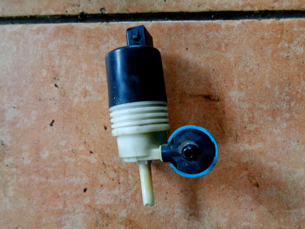 VW Golf 3 Vento Sharan Galaxy ab 1991 bis 1997 Scheibenwaschanlage Pumpe 1H6955651