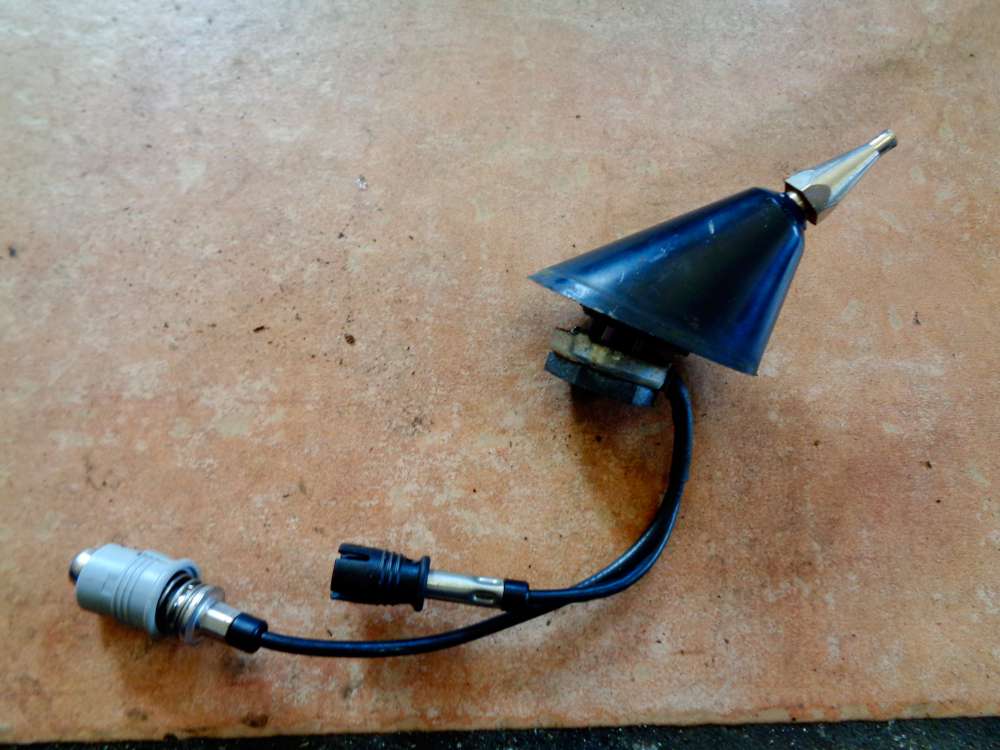 Nissan Primera P12 Bj:03 Antennenfuß 28216AV710