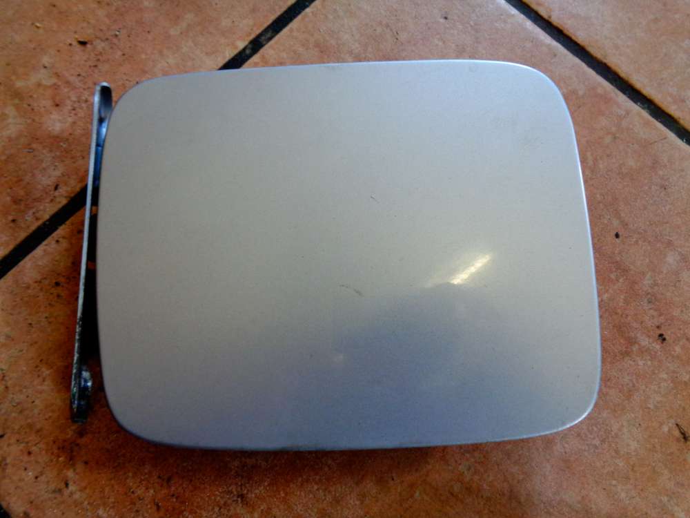 Nissan Primera P12 Tankdeckel Tankklappe Grau : KLO