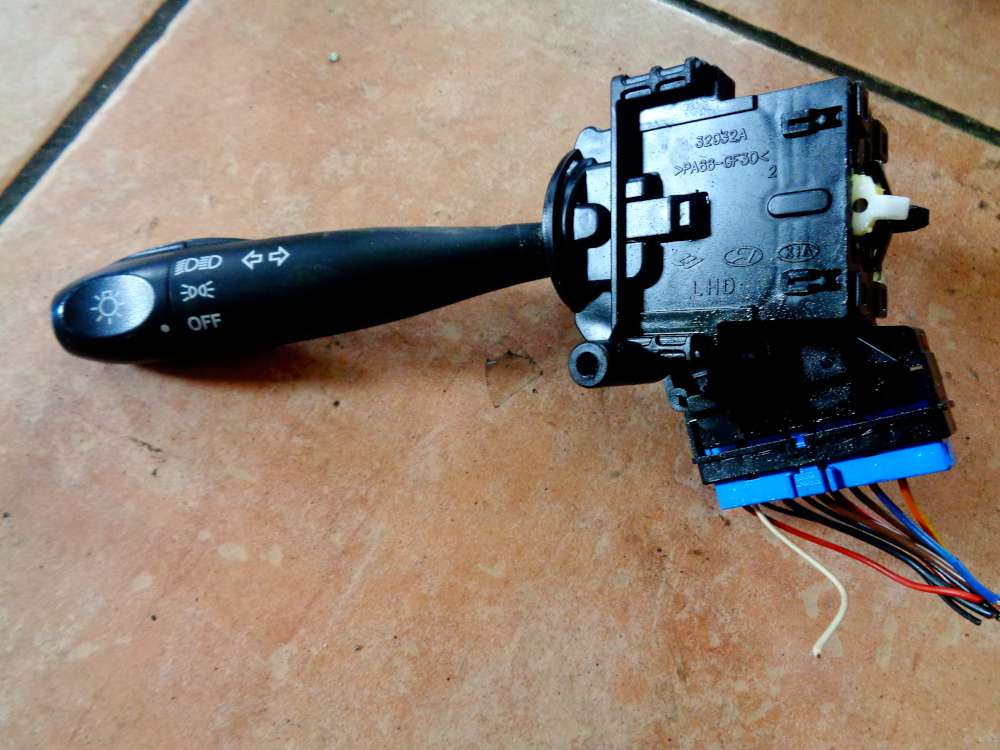 Hyundai Accent MC Bj:07 Lenkstockschalter Blinkerhebel Schalter Links 