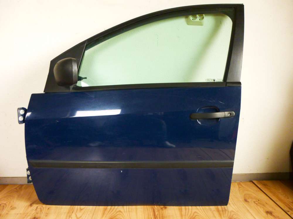Ford Fiesta 5-Trig Tr Dunkel Blau Vorne links 