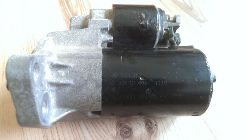 VW Golf 4 IV  Anlasser Starter Bosch 001121006