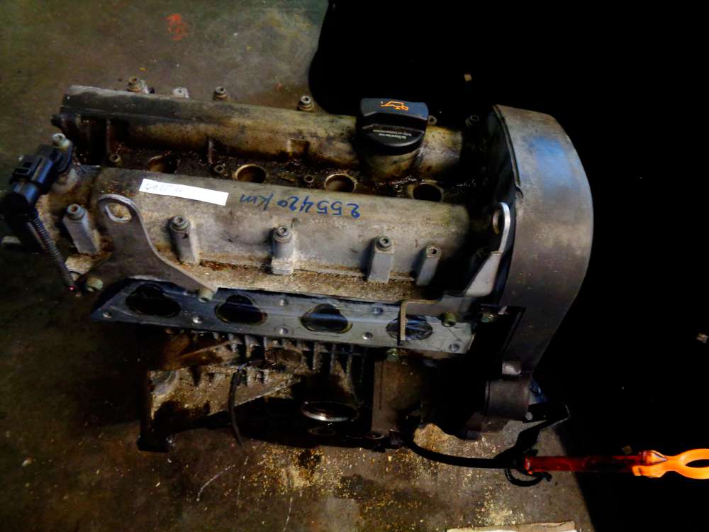 VW Golf 4 Bj:2000 1.4 16V  Motor Benziner 255420 KM
