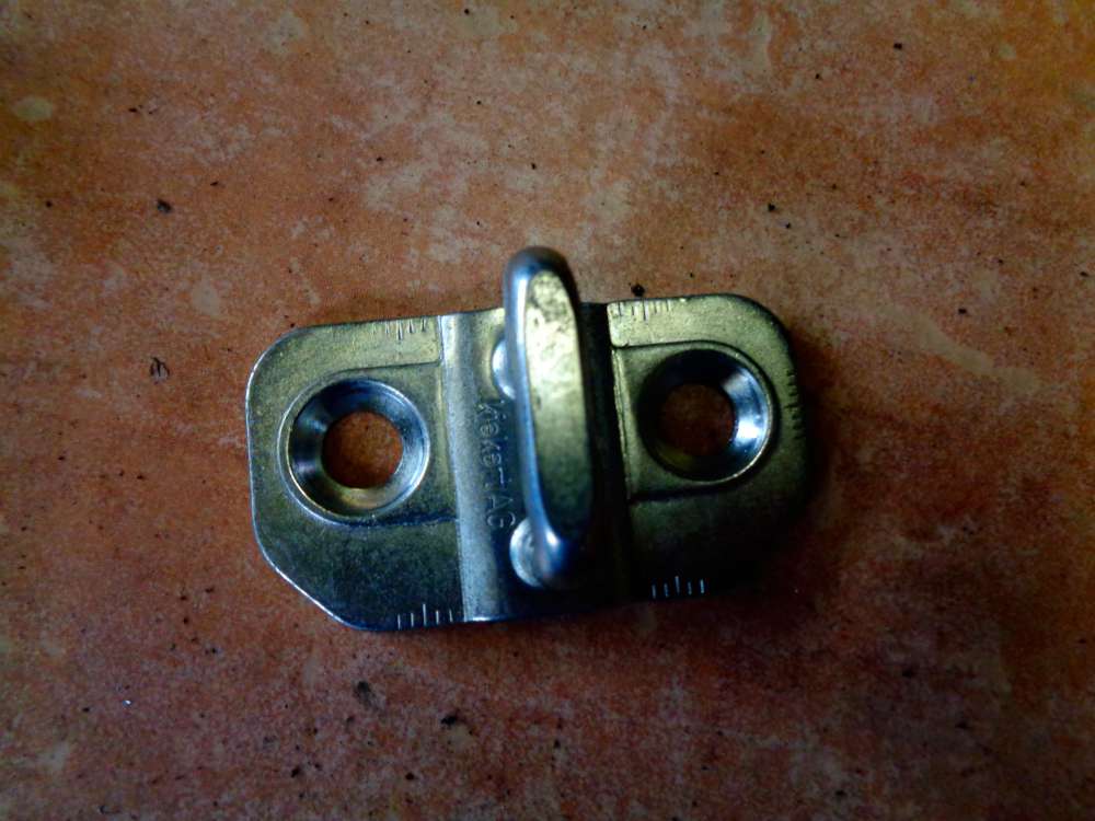 Mercedes W169 A-Klasse A180 CDI Bj:2005 Schliesskeil latch striker