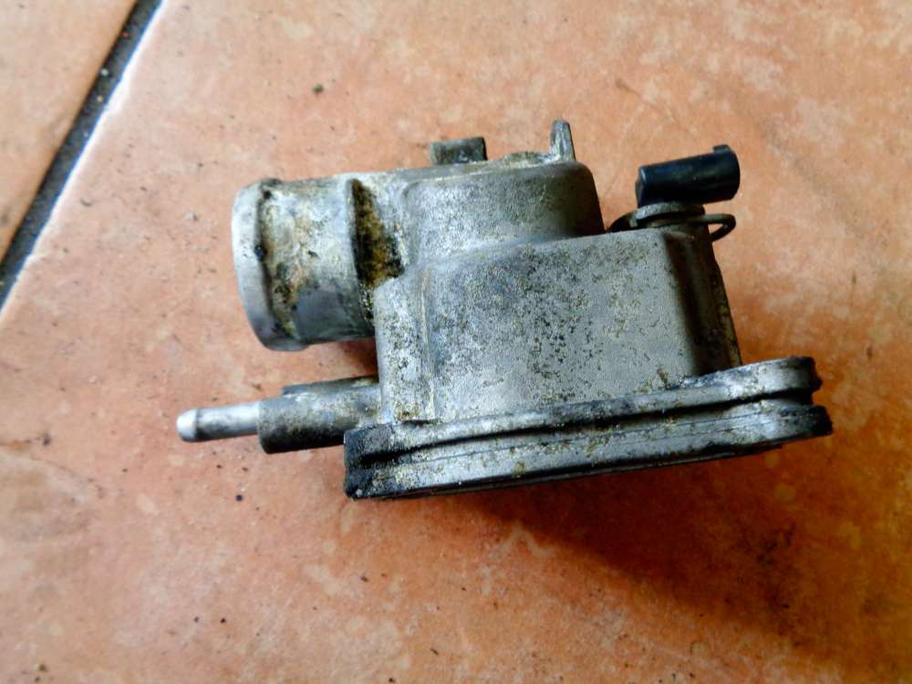 Mercedes S-Klasse W220 S 320 CDI Bj:03 Thermostatgeh�use Thermostat A6462000715