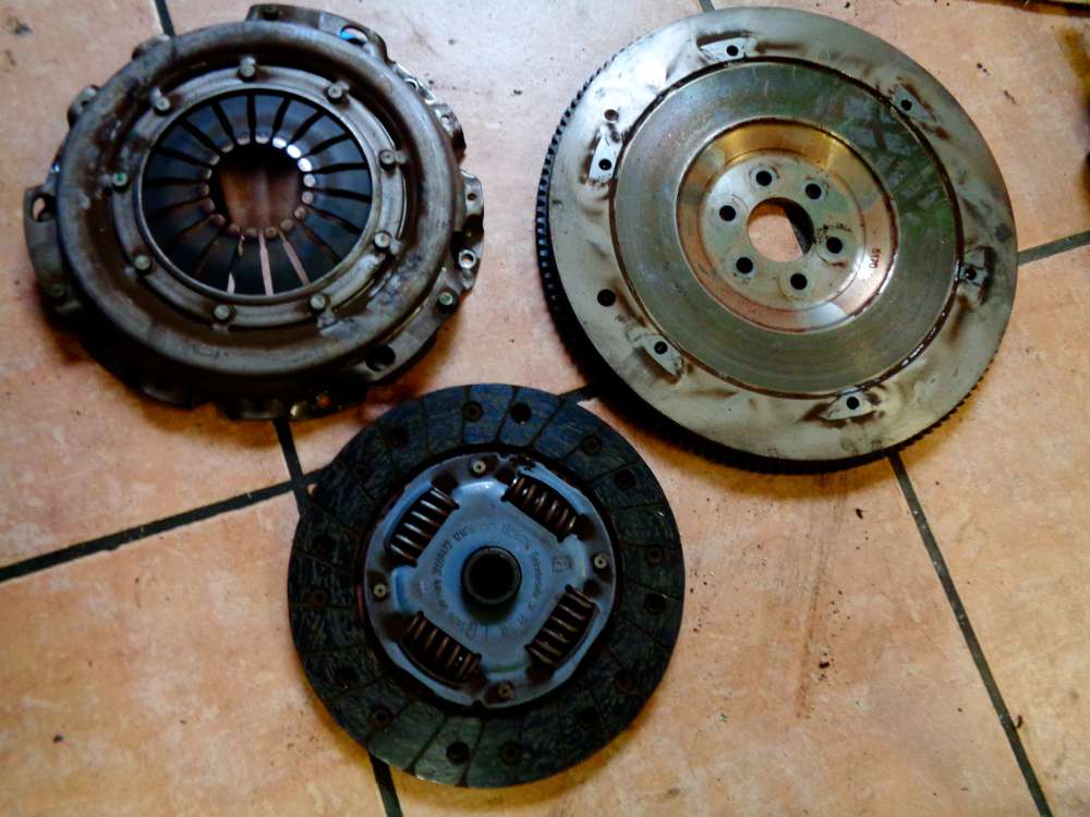 Opel Corsa C 1.2 Schwungscheibe Schwungrad R90232334 