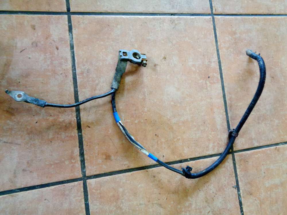 Toyota Aygo Batterie Kabelbaum 821230H011