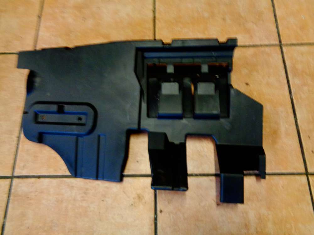 Seat Ibiza 6K Bj:2001 Verkleidung Furaum links Fahrerseite 