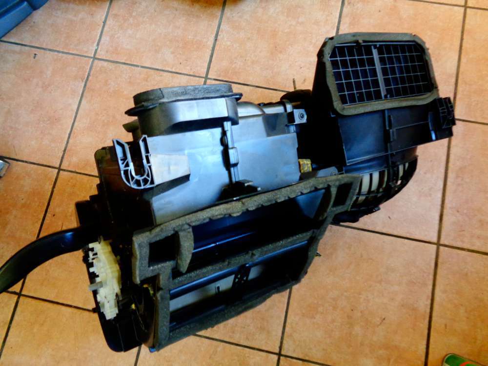 Ford Focus DAW Geblsekasten Heizungskasten XS4H18C333A  XS4H-18478AZ  XS4H18K511