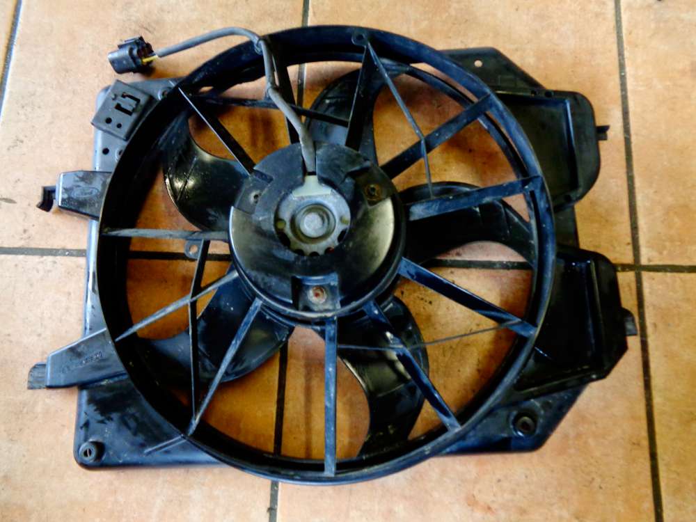 Ford Focus DAW Bj 2002 Khlerlfter Lfter Lftermotor 98AB8C607