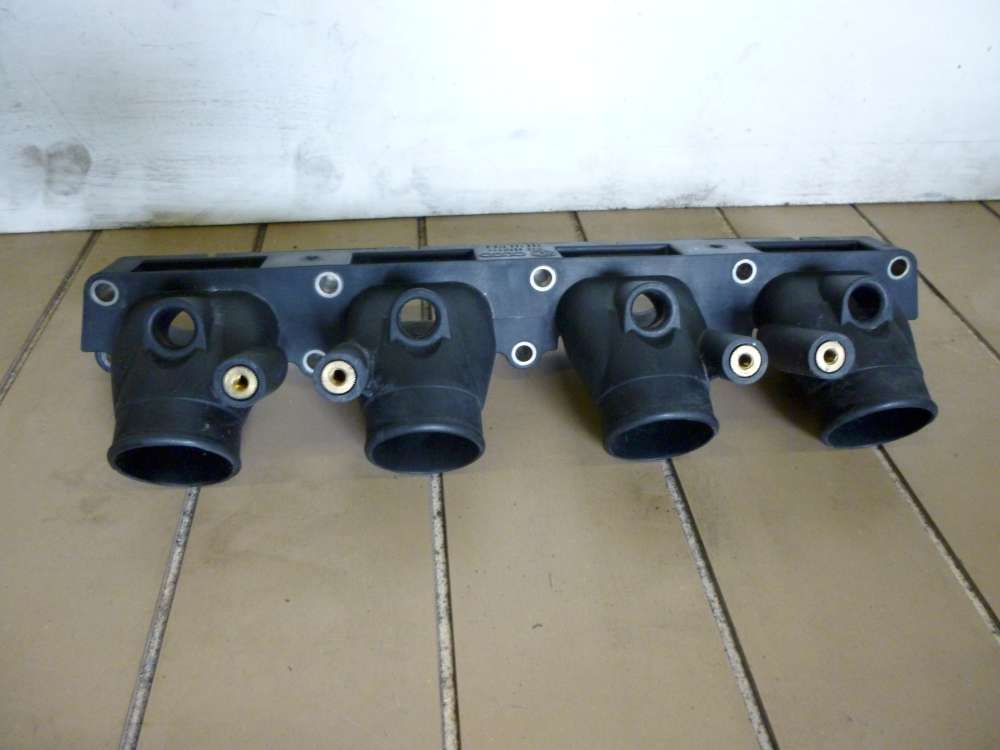 Audi A4 Ansaugbrckenflansch 06B133216G