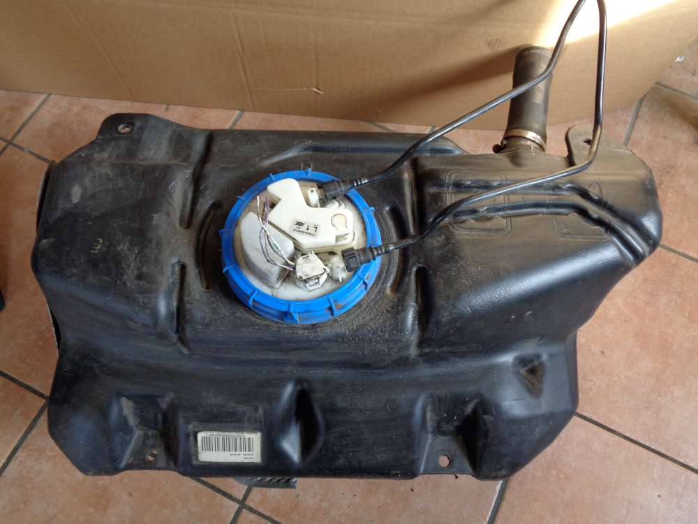Toyota Aygo 1.0 GPL Bj:09 Kraftstofftank  mit Benzinpumpe  77020-0H010 