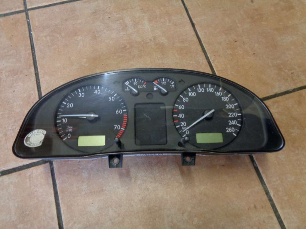 VW Passat 3B Bj:1997 Tacho Kombiinstrument Tachometer 0905-194-0090