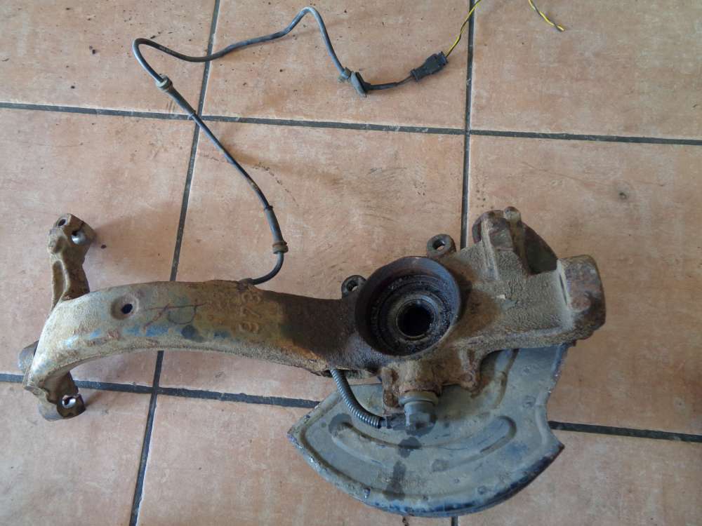 VW Passat 3B Bj:1997 Achsschenkel Radlager Radnabe Vorne Rechts 8D0407258S