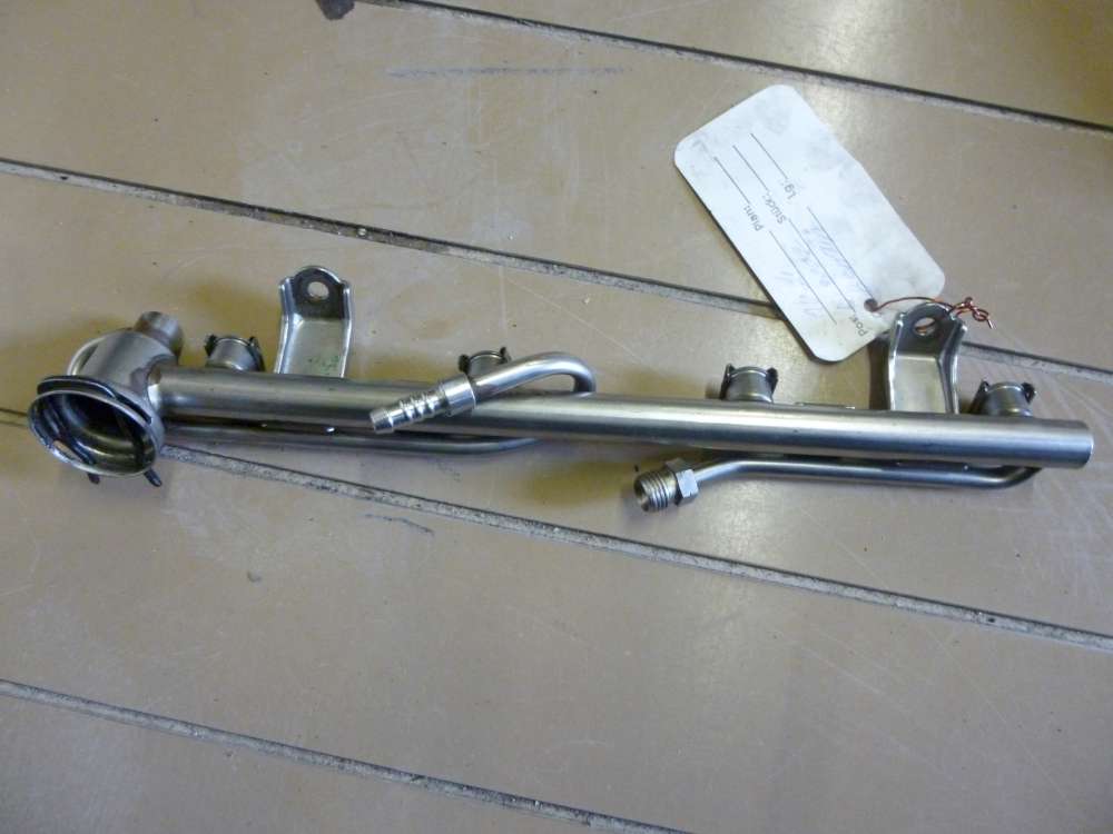 Audi A4 Einspritzleiste
