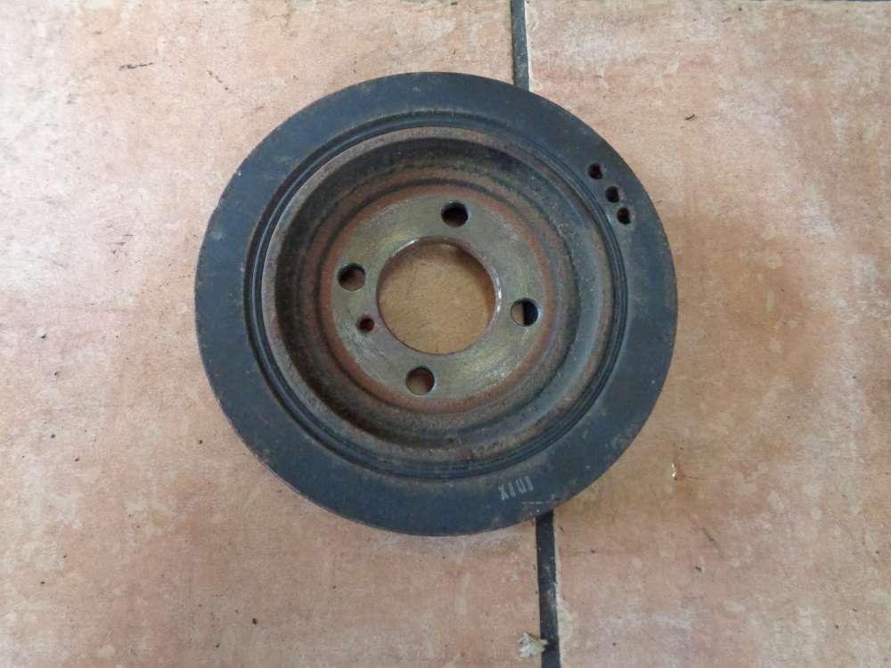 KIA Carens II 2,0 CRDi Bj:2003 Riemenscheibe