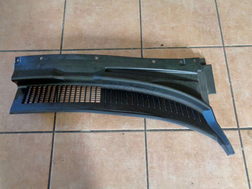 KIA Carens II Bj:2003 Blende Windlauf Abdeckung Wasserkasten Rechts 0K2FA50780 