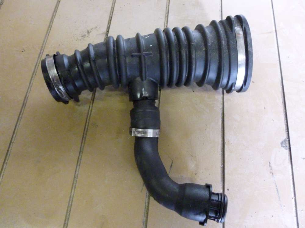 FORD FOCUS Bj: 2006 Diesel LUFTFILTER RHOR LUFT SCHLAUCH 3M519A673M