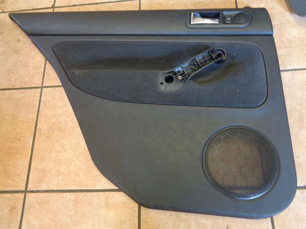 VW Golf IV 1J Limo Trverkleidung Hinten Links 1J4867211 