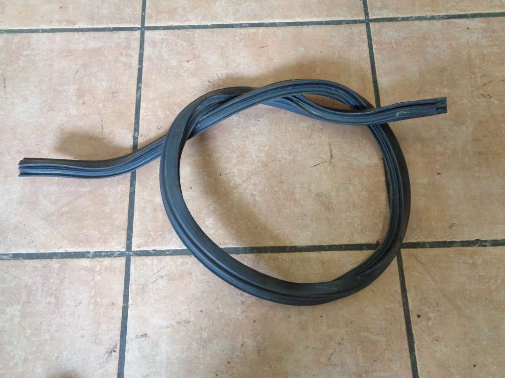 VW Golf 4 4/5 Trer Dichtleiste Gummidichtung Motorraum Dichtung