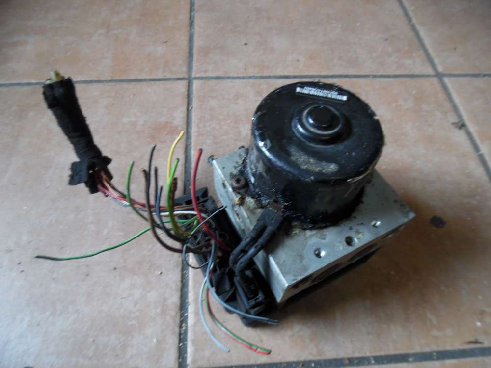 VW Golf IV ABS Hydraulikblock 1J0907379P / 1J0614117D