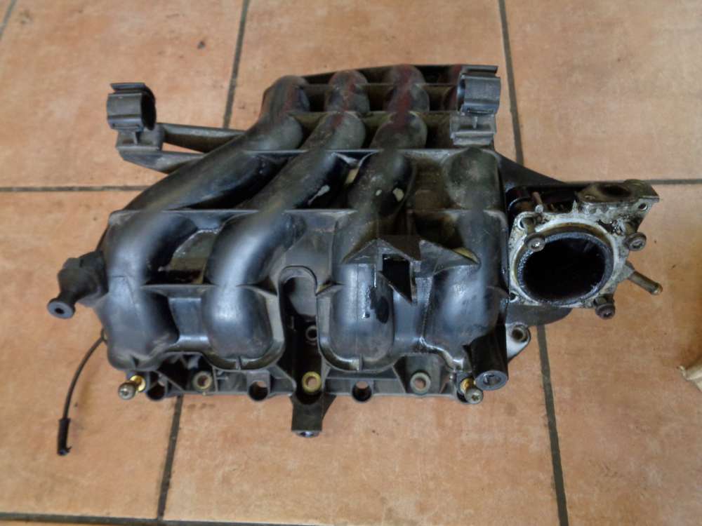 VW Golf IV 1,4 Ansaugbr�cke Ansaugkr�mmer 036129711BK