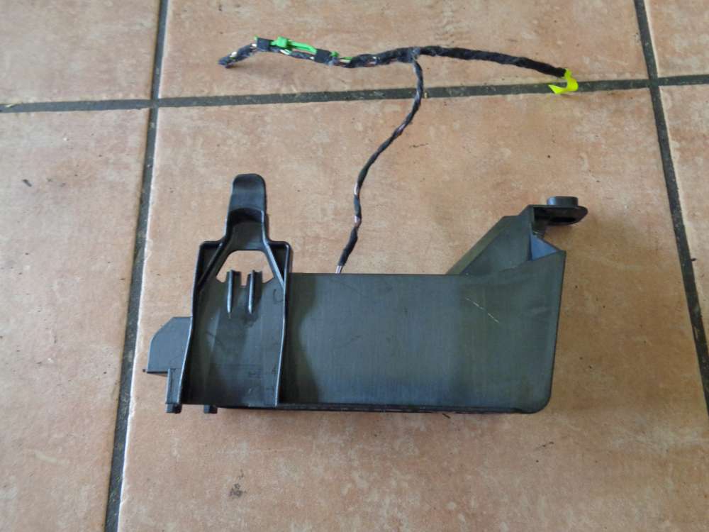 VW seat Halter fr Steckgehuse 1K0937545L