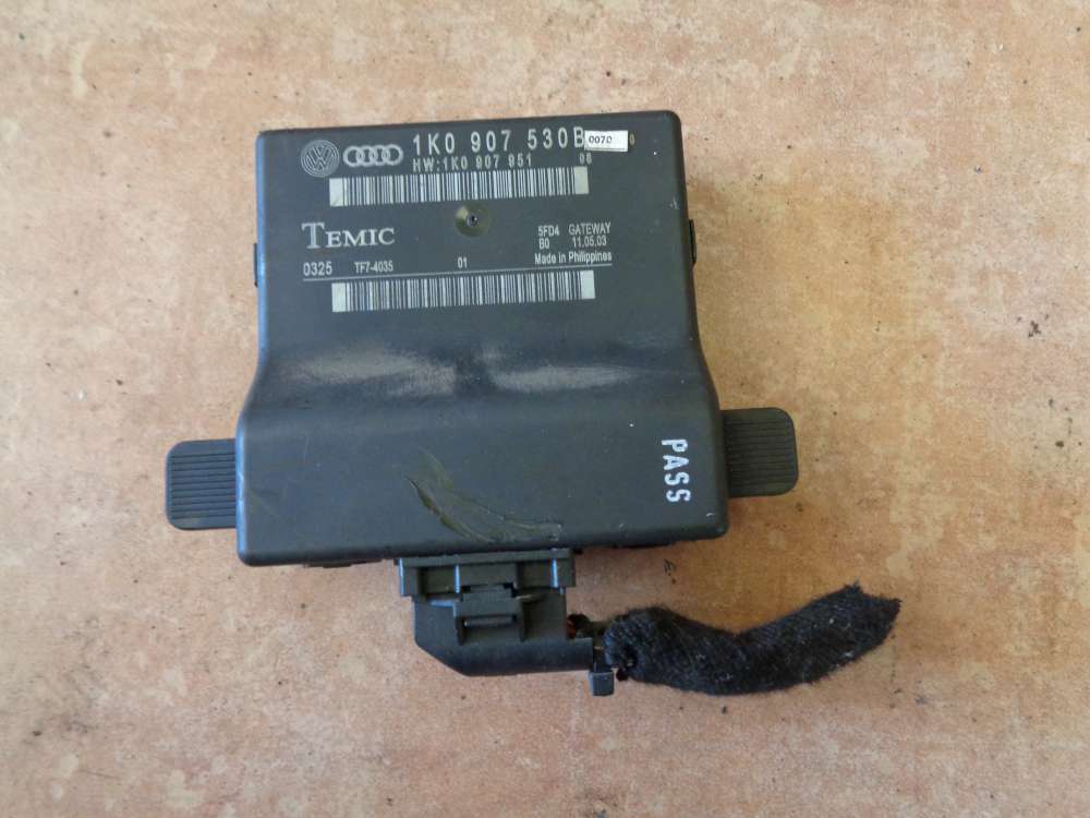 Audi A3 8P Karosseriesteuergert 1K0907530B 