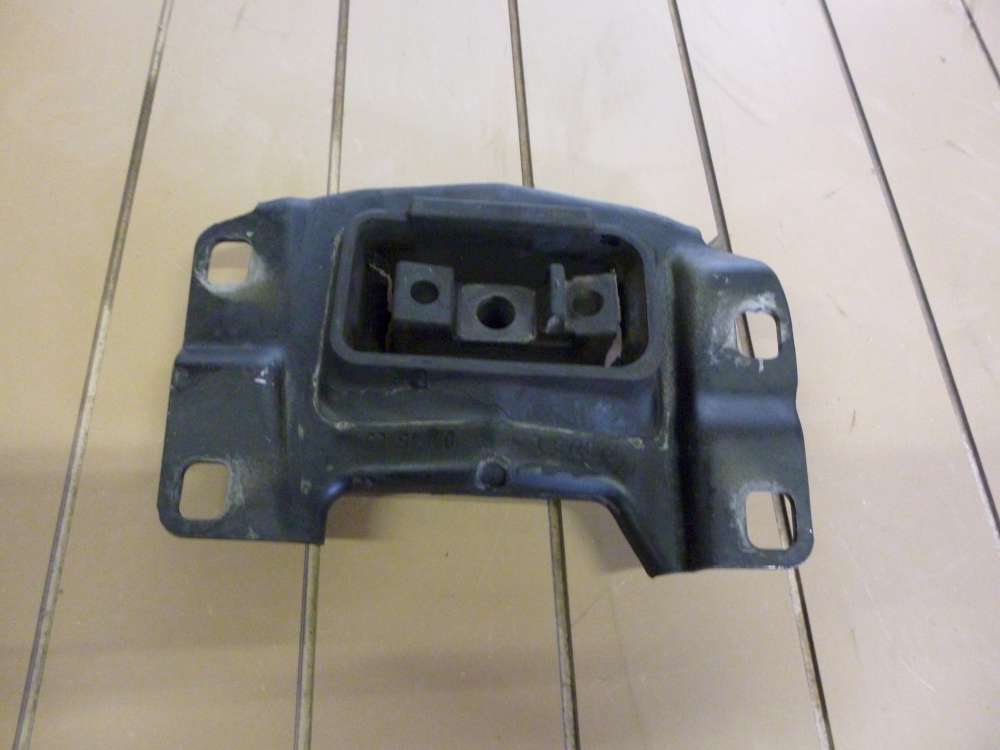 Ford Focus Bj2006 Orginal Motorhalter 349249