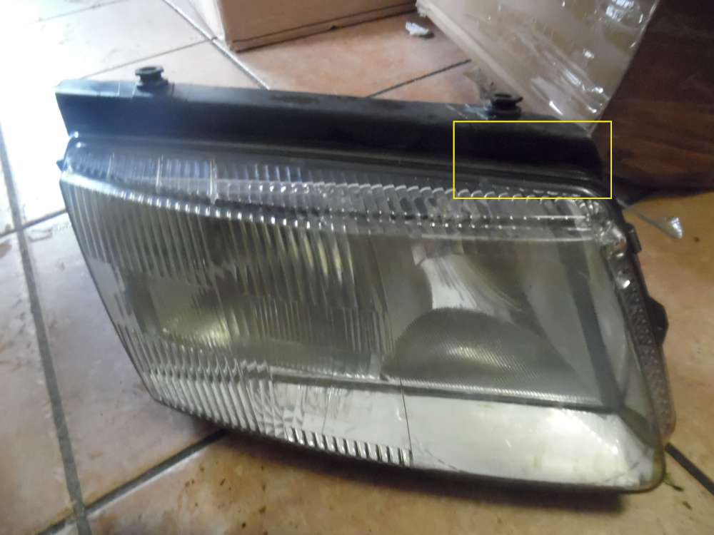 VW Passat 3B Frontscheinwerfer Rechts Hella 148692-00