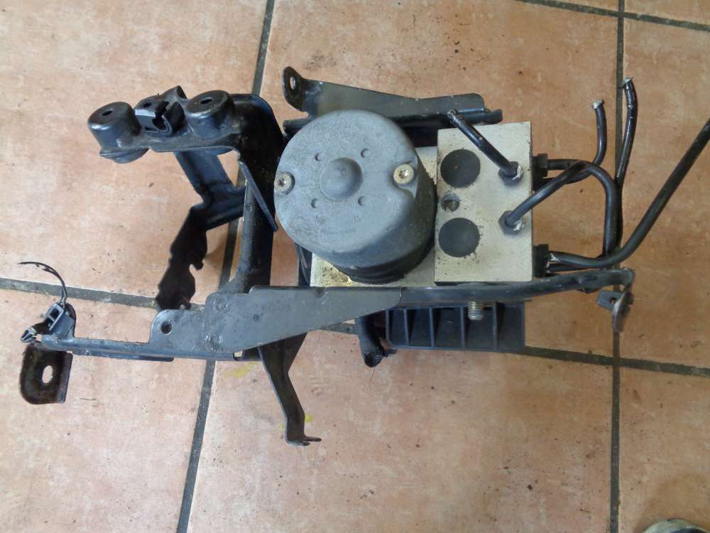 VW Passat 3B ABS Steuergert Hydraulikblock 8E0611111