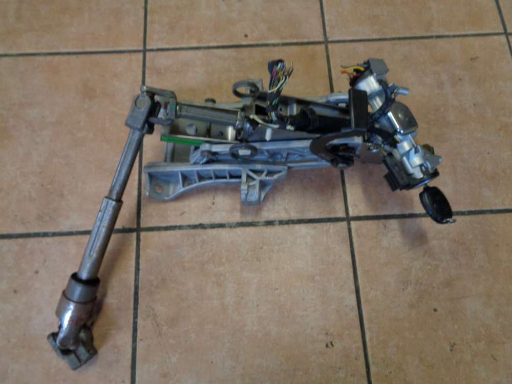 Ford Focus II Lenksule Lenkung mit Schlssel 4M51-3C529-FC