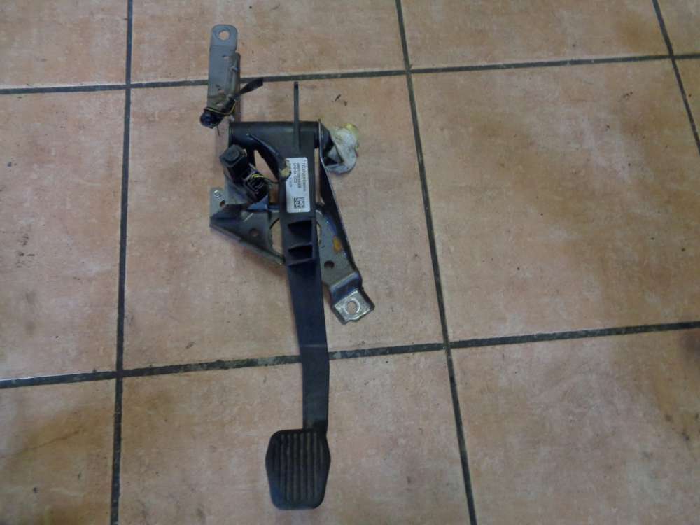 Ford Focus II DA3 Kupplungspedal Kupplung Pedal 4M51-7B633-XB