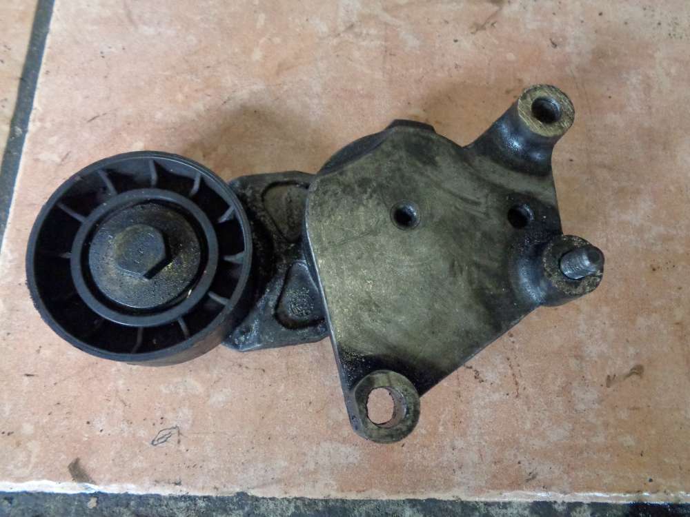 Ford Focus II Riemenspanner Spannrolle