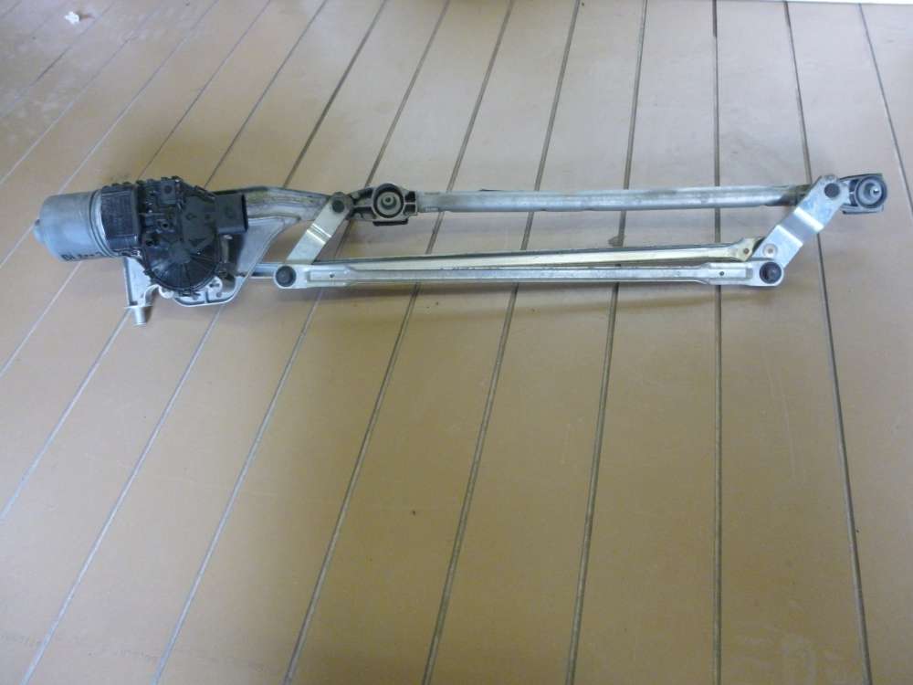 Ford Focus II Wischermotor mit Gestnge 4M5117508AA 4M5117504