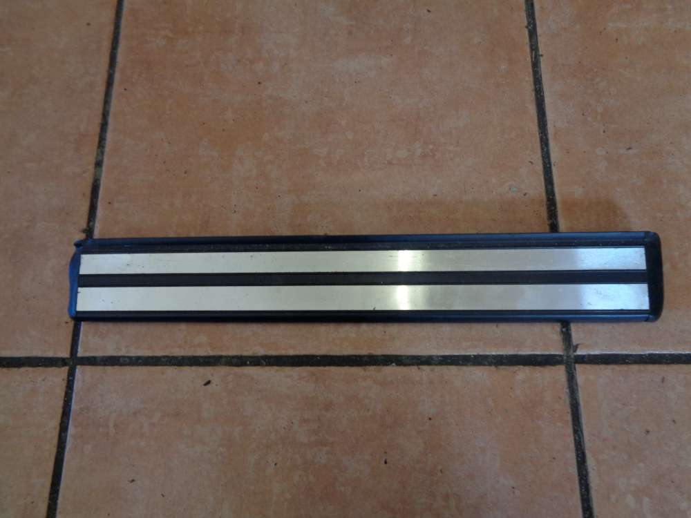 Mercedes W202 C-Klasse C180 Verkleidung T�rschwelle Hinten Rechts 2026800335