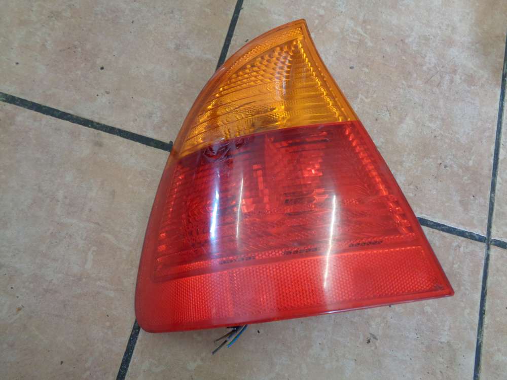 BMW 318i E46 Bj:2000 Heckleuchte Rcklicht Rckleuchte Links 8368757