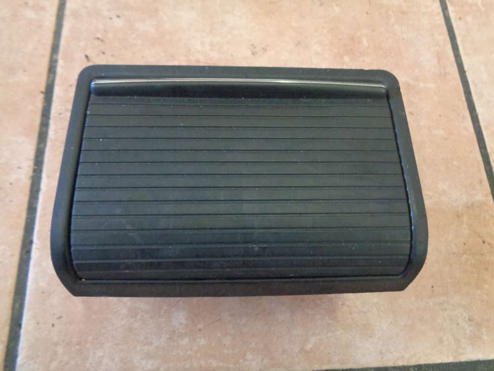BMW 318i E46 Ablagefach Aschenbecher 8248527