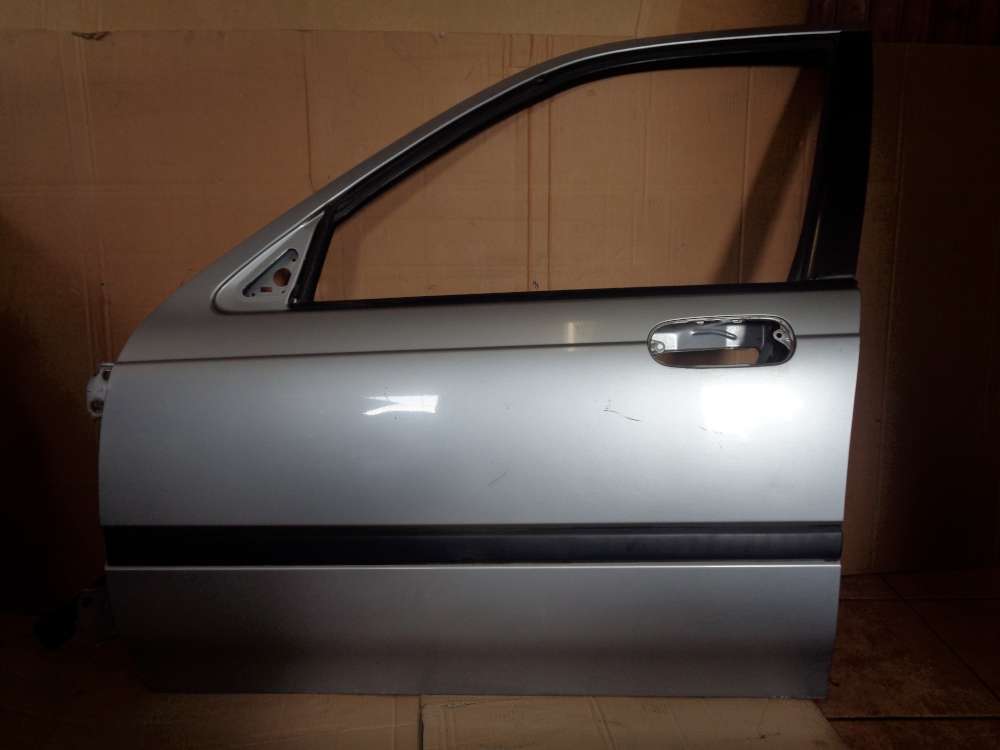 Honda Civic MA8 Tr Vorne Links Grau / Silber