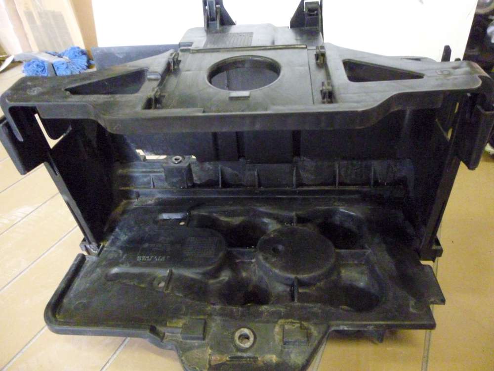 Skoda Octavia Batteriekasten 1J0915335
